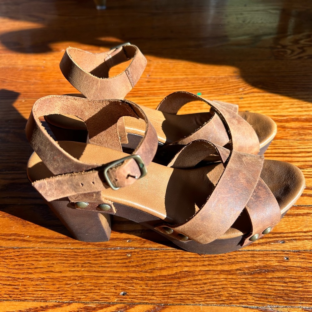 Brown Leather Strappy Sandals